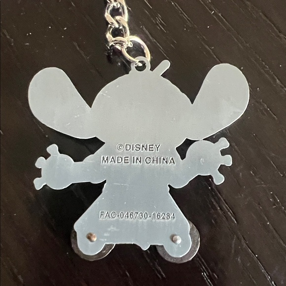 New Disney Steampunk Stitch keychain - Picture 4 of 6